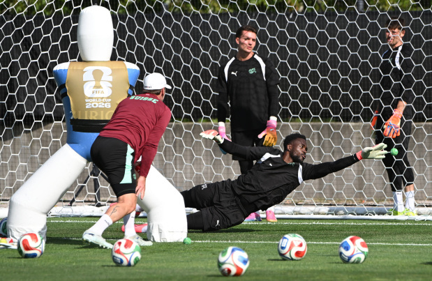 Algeria face tough Swiss test